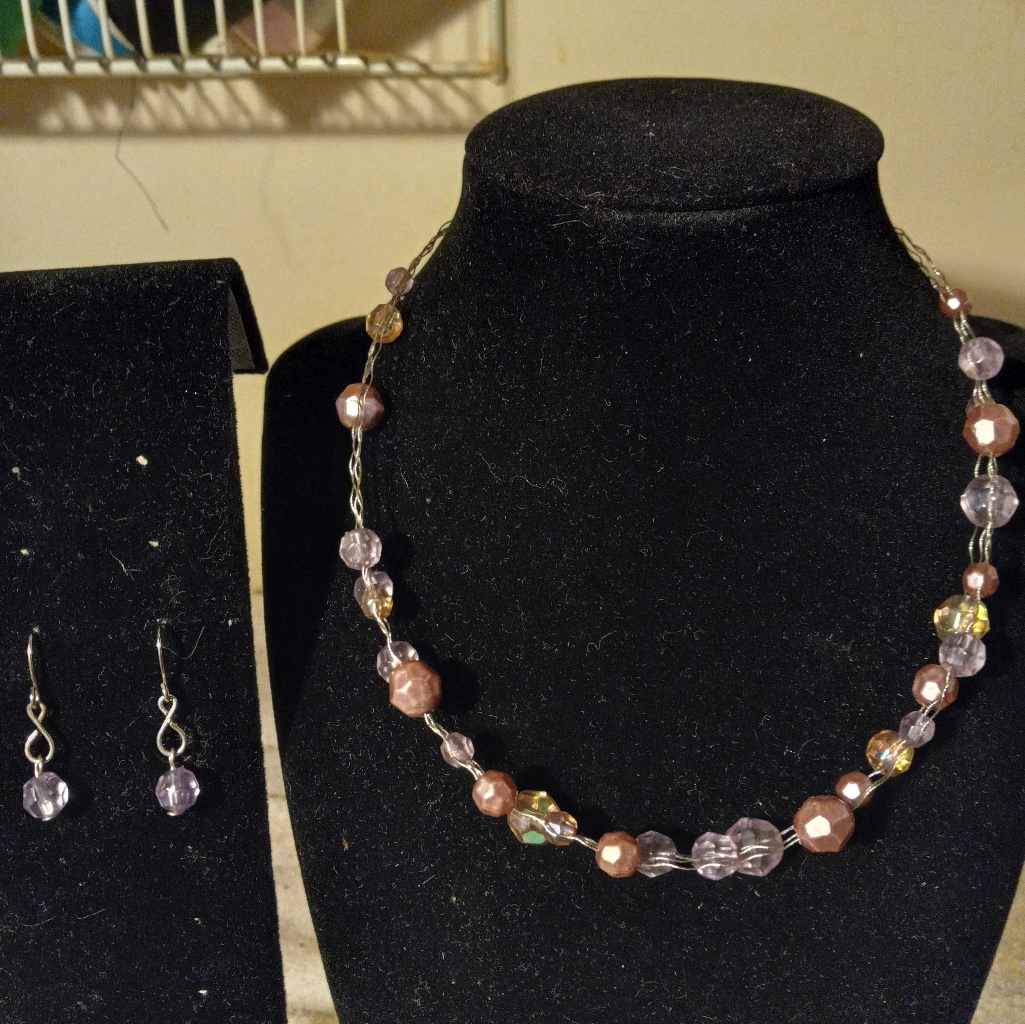 Used,Not New Never Worn 2pc 4strand Wire Chocker Floating Beads Necklace&Earring